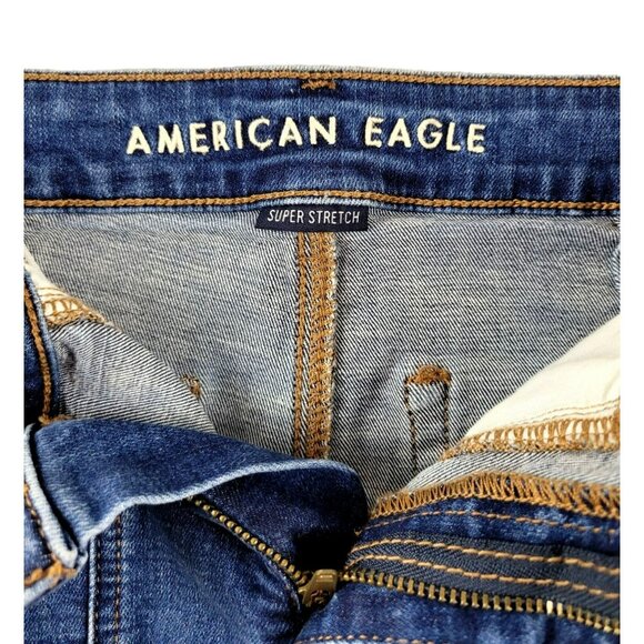 American Eagle Outfitters Women's Denim Shorts size 2 Cut-Offs Salvage JH1270 - Picture 3 of 6